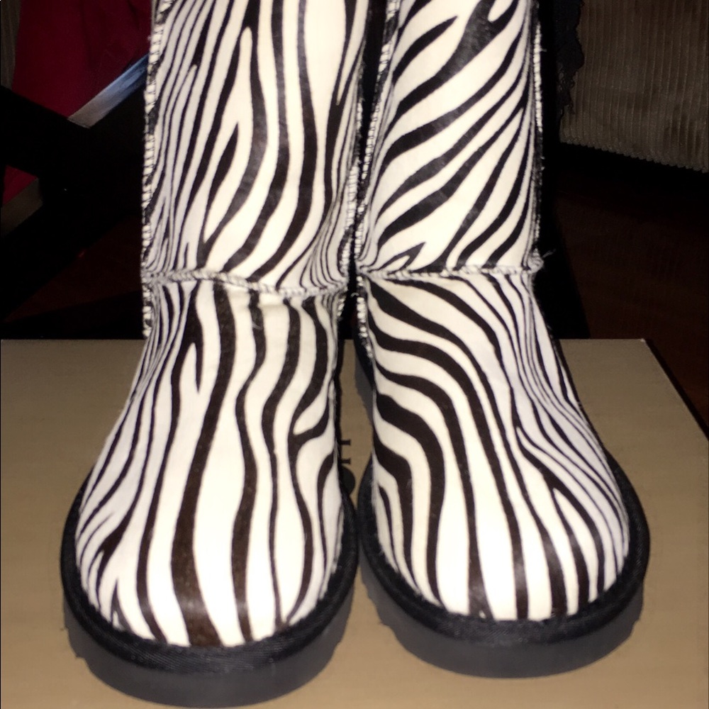 Women's Ugg Classic short Exotic Zebra boots.
